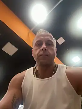 Lecatore80 Show in webcam