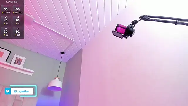 Lucy_Williiams webkamerás műsora