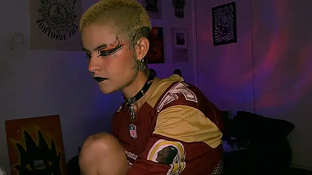 alex_one888 Show in webcam