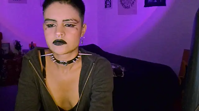 Czat XXX na żywo – alex_one888