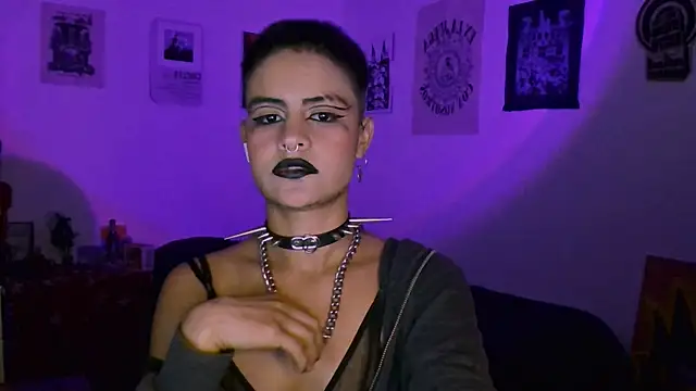 alex_one888 Adlı Modelin Canlı XXX Sohbeti