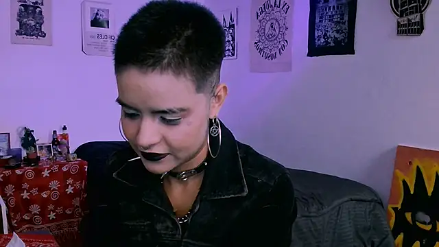 Czat XXX na żywo – alex_one888