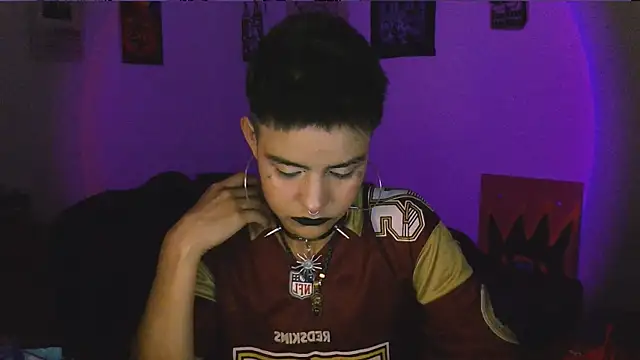 Živý XXX chat alex_one888