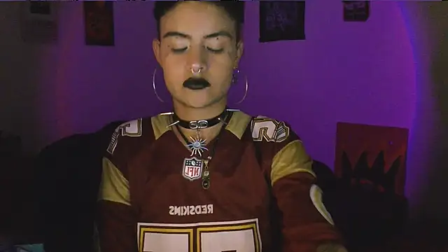 צ'אט XXX בשידור חי של alex_one888