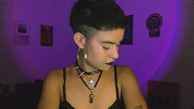 Czat XXX na żywo – alex_one888
