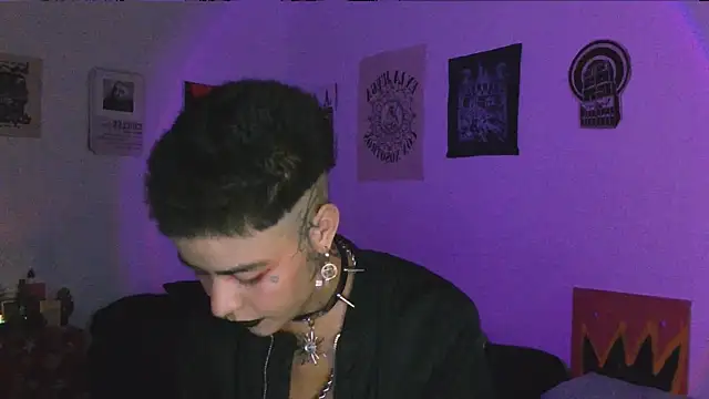 alex_one888 live XXX chat