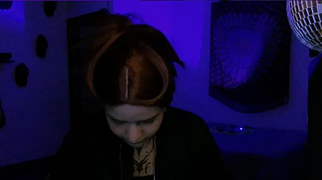 Czat XXX na żywo – alex_one888