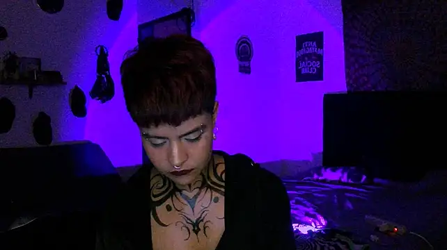 alex_one888 webkamerás műsora