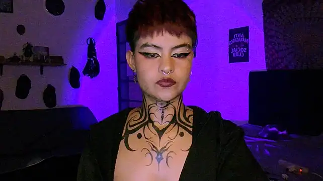 alex_one888n Live XXX chat