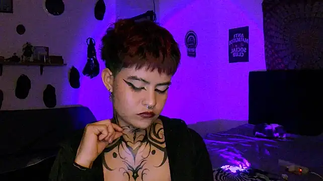 הופעת וובקאם של alex_one888