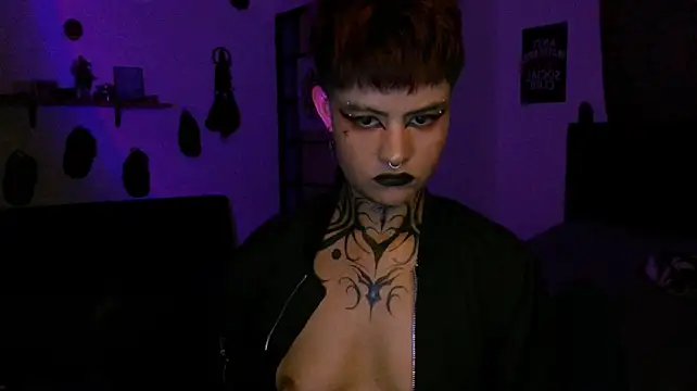 alex_one888n Webbikameraesitys