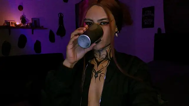 הופעת וובקאם של alex_one888