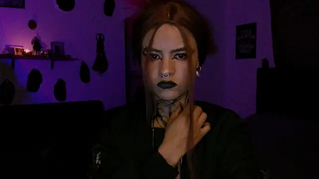 הופעת וובקאם של alex_one888