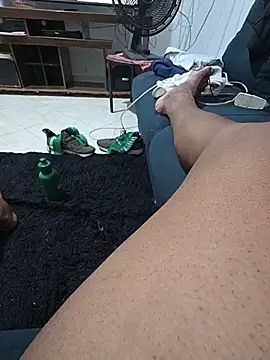 Show modela negro1978mt na web-kameri