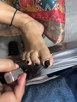 Pertunjukan Kamera Web Junglii_Billi