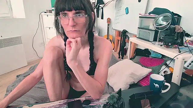 CeriseLapine Webcam show