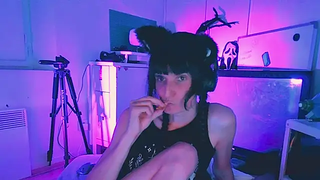 CeriseLapine Webcam show