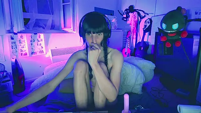 CeriseLapine's Webcam Show