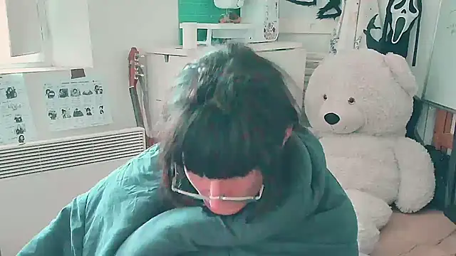CeriseLapine webcam show