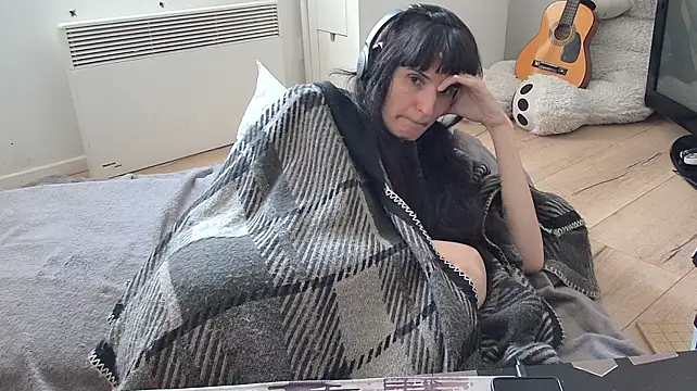 Show de CeriseLapine na webcam