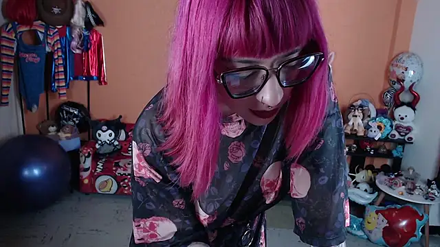 MissMiia2's Webcam Show