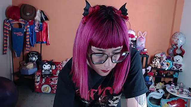 MissMiia2's Webcam Show