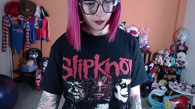 MissMiia2's Webcam Show