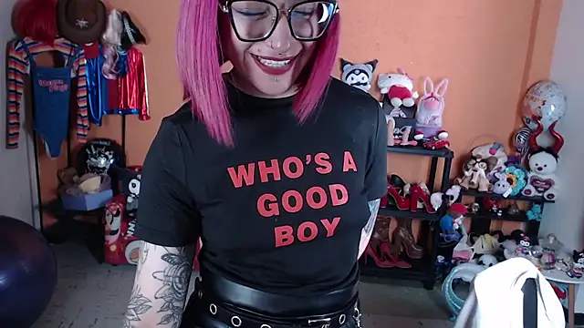 MissMiia2's Webcam Show