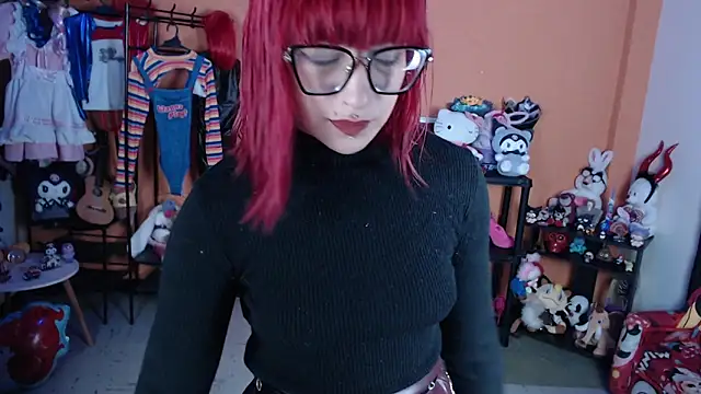 MissMiia2: вебкам-шоу