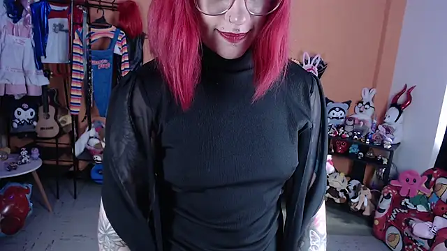 MissMiia2 webcam show