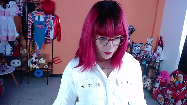 Pokazy przed kamerką – MissMiia2