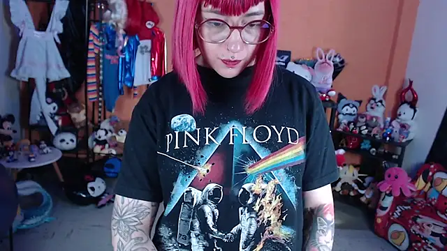 Pokazy przed kamerką – MissMiia2