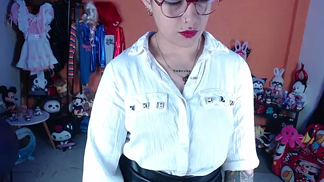 XXX chat uživo modela MissMiia2
