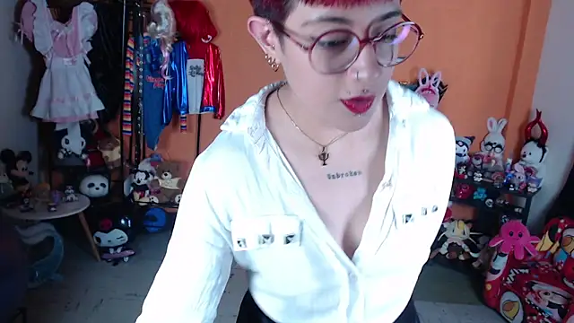 MissMiia2's Live XXX Chat