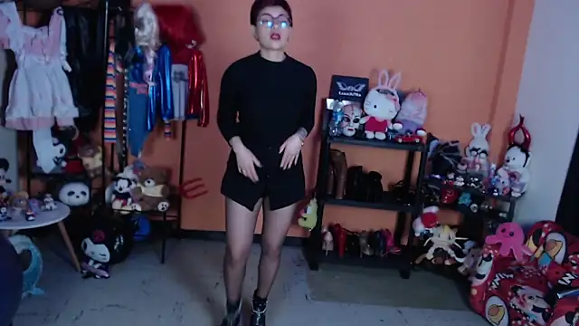 Chat +18 de MissMiia2 ao vivo
