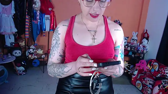 MissMiia2 Adlı Modelin Canlı XXX Sohbeti