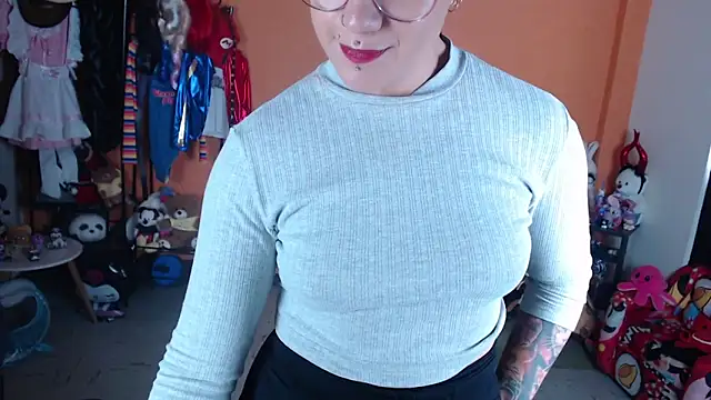 Chatroom XXX en direct de MissMiia2