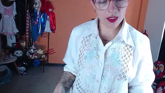 MissMiia2 live XXX chat