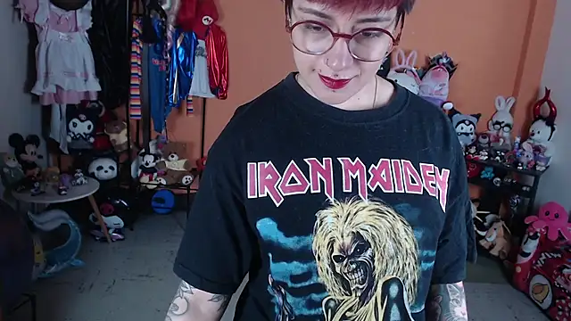 MissMiia2's Live XXX Chat