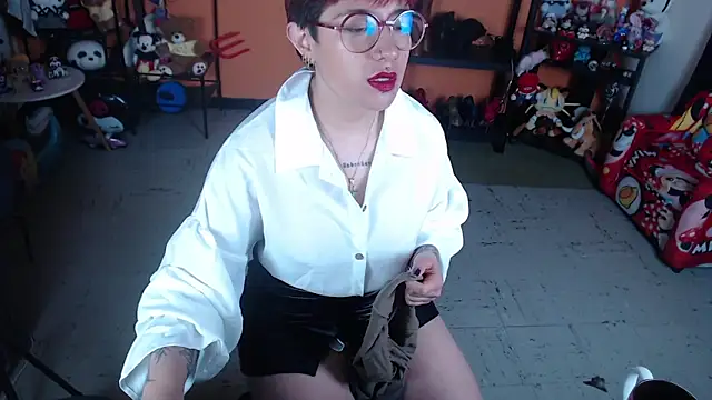 צ'אט XXX בשידור חי של MissMiia2