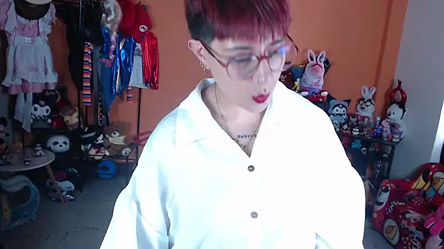 MissMiia2 现场XXX聊天