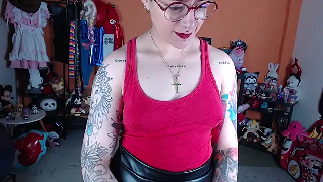 MissMiia2 webcam show