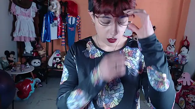 MissMiia2 élő XXX-chatje