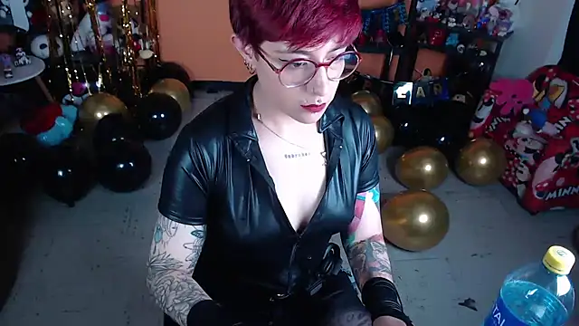 Živý XXX chat MissMiia2
