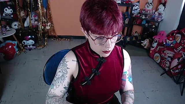 MissMiia2's Webcam Show