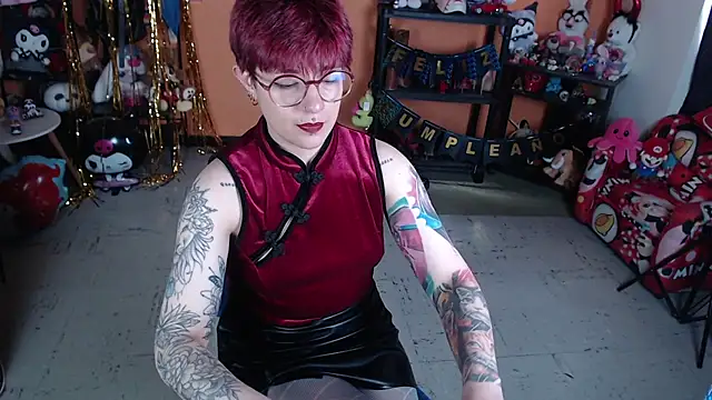 MissMiia2 XXX чат на живо