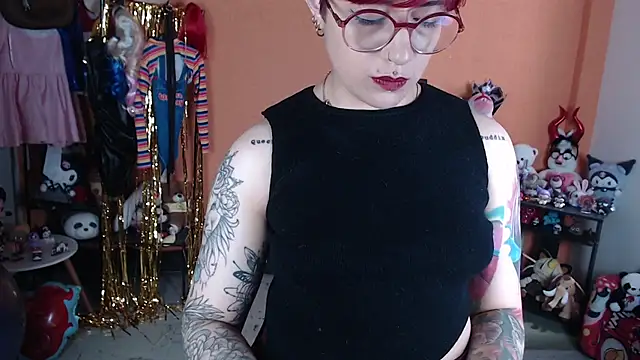 MissMiia2's Live XXX Chat