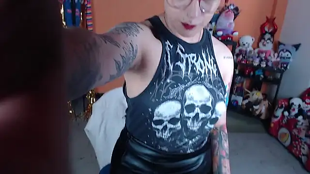 MissMiia2's Live XXX Chat