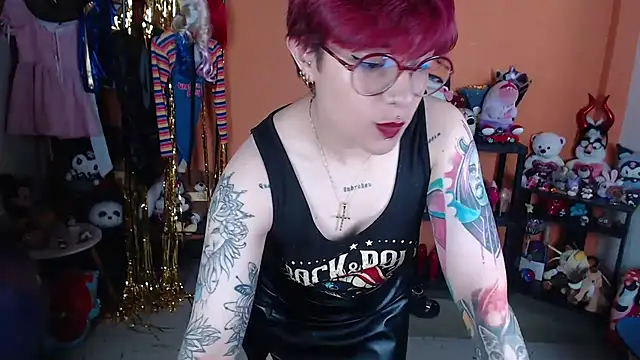 Chatroom XXX en direct de MissMiia2