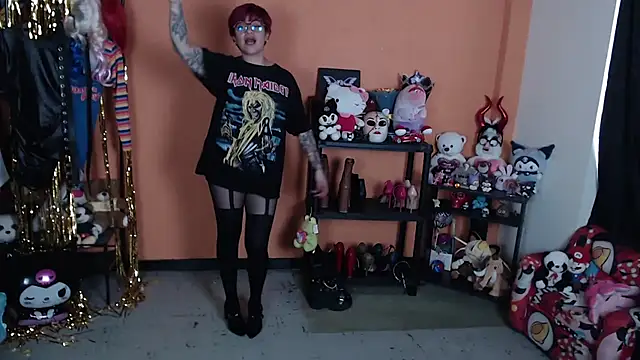 Chat +18 de MissMiia2 ao vivo